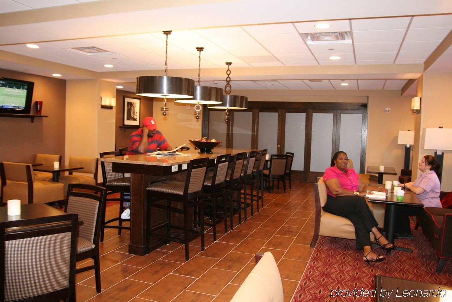 Hampton Inn Milford Restoran fotoğraf